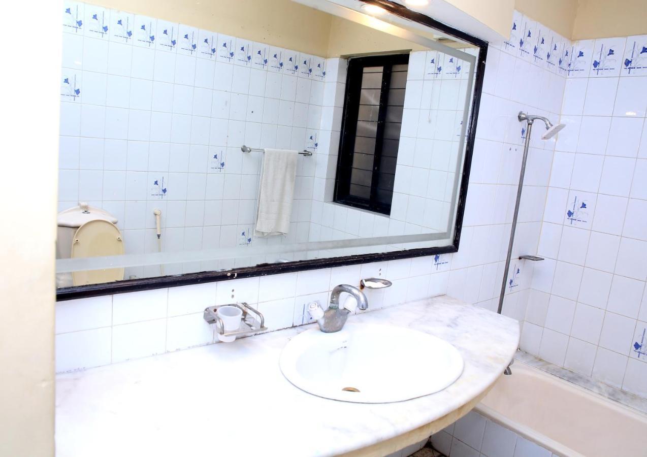 Premier Inn Mall ลาฮอร์ ภายนอก รูปภาพ