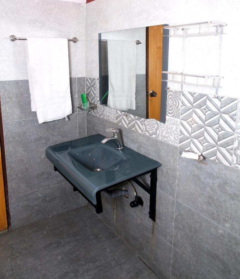 Premier Inn Mall ลาฮอร์ ภายนอก รูปภาพ
